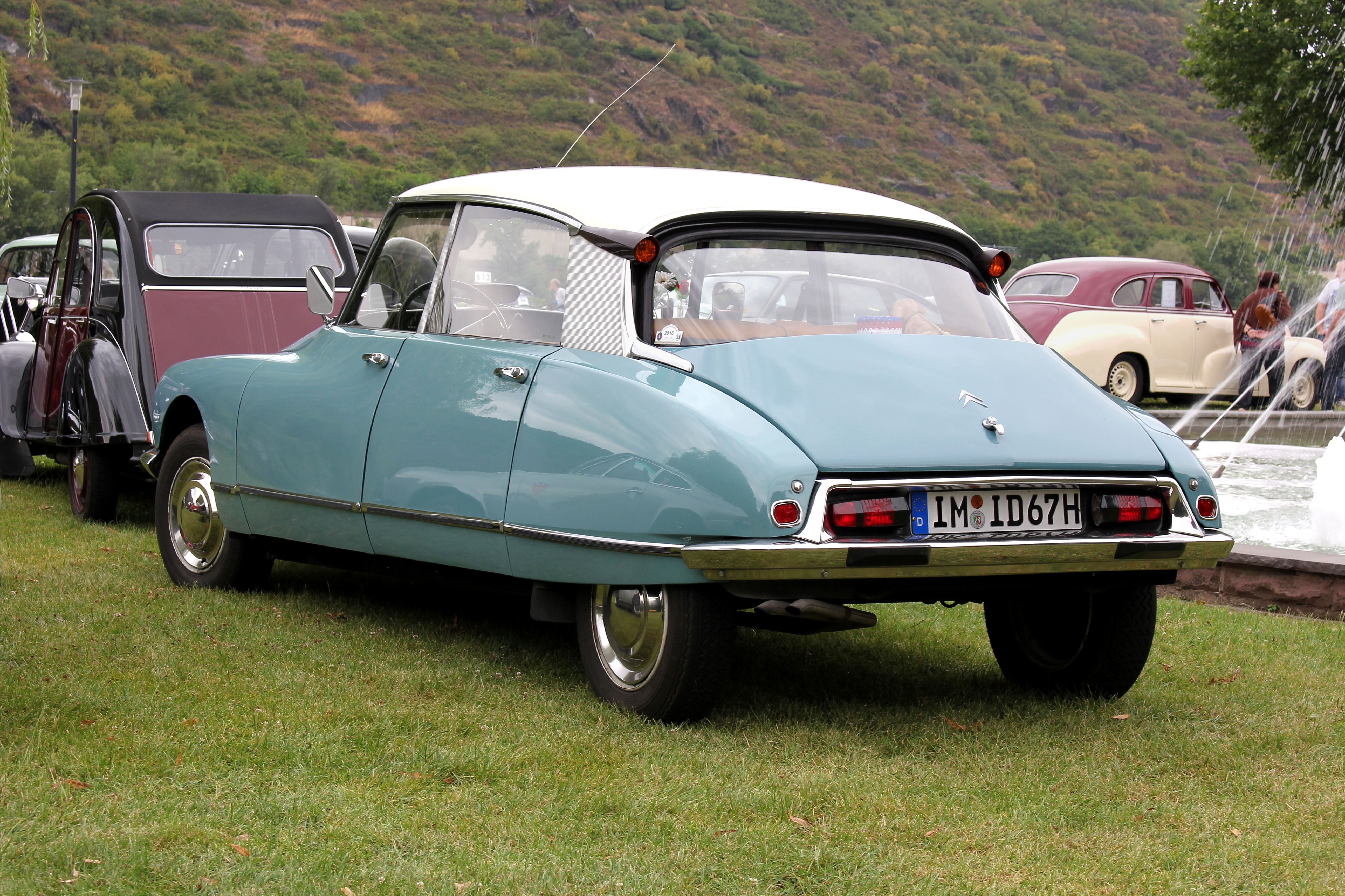 Ситроен работа. Citroen ID 19. Citroen ID. Citroen DS id19 1964. Citroen ID 19 sur Ballons 1959 Wikipedia.