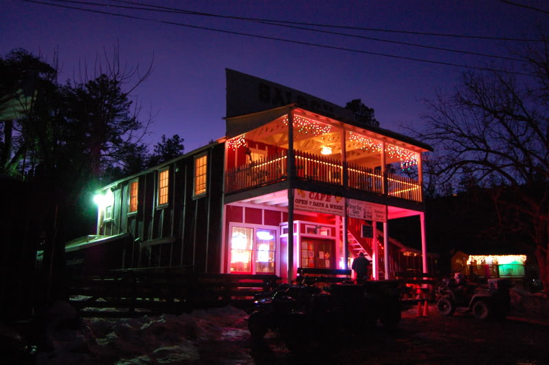 File:Crown King Saloon at dusk.jpg