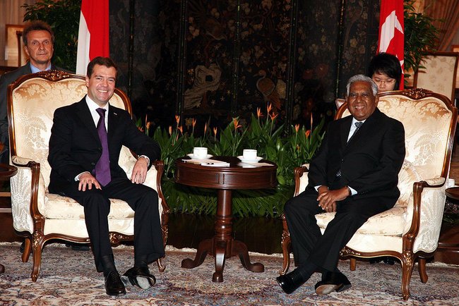 File:Dmitry Medvedev in Singapore 15-16 November 2009-3.jpg