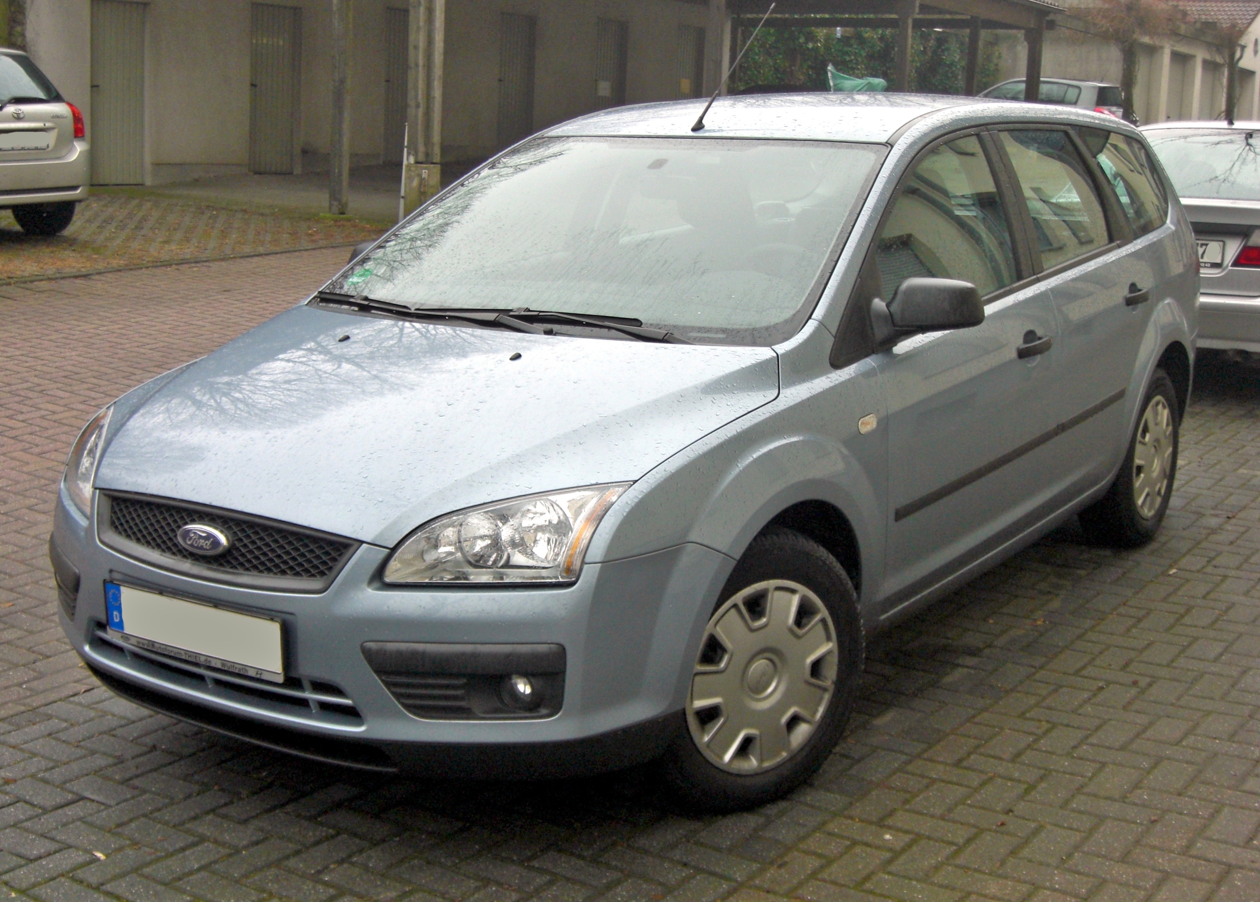 File:Ford Focus MK2 Turnier front 20081206.jpg - Wikimedia Commons