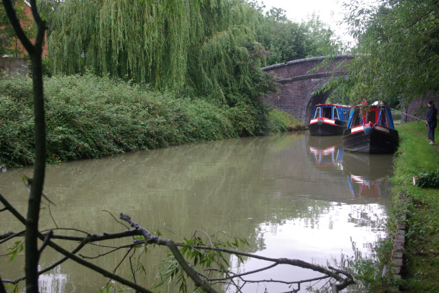 File:Grand Union Canal, Great Woolstone - geograph.org.uk - 531284.jpg