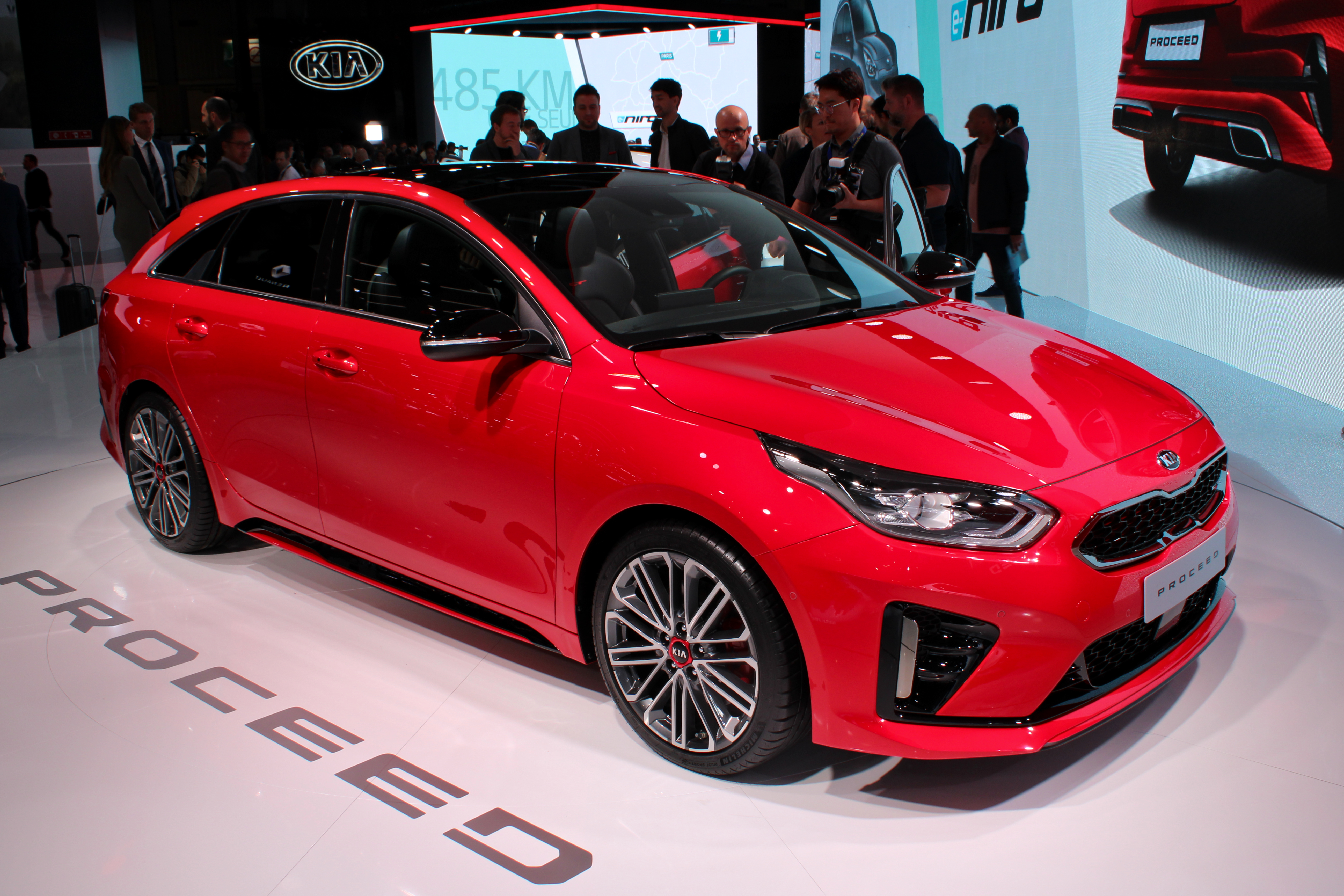 File:Kia Proceed, Paris Motor Show 2018, IMG 0359.jpg - Wikimedia Commons