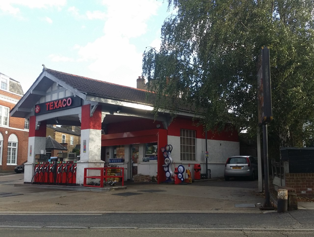 Filling station - Wikipedia