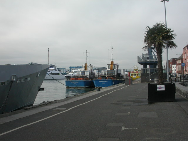 File:Poole, pleasure boats - geograph.org.uk - 1161282.jpg