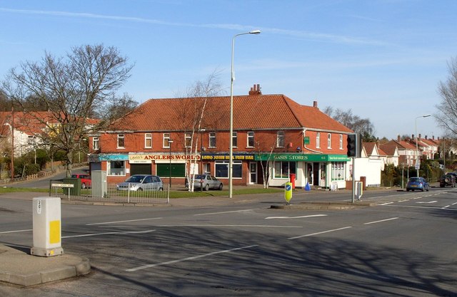 File:Row of Shops, Long John Hill - geograph.org.uk - 706362.jpg