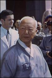 File:Syngman Rhee 19480815.jpg