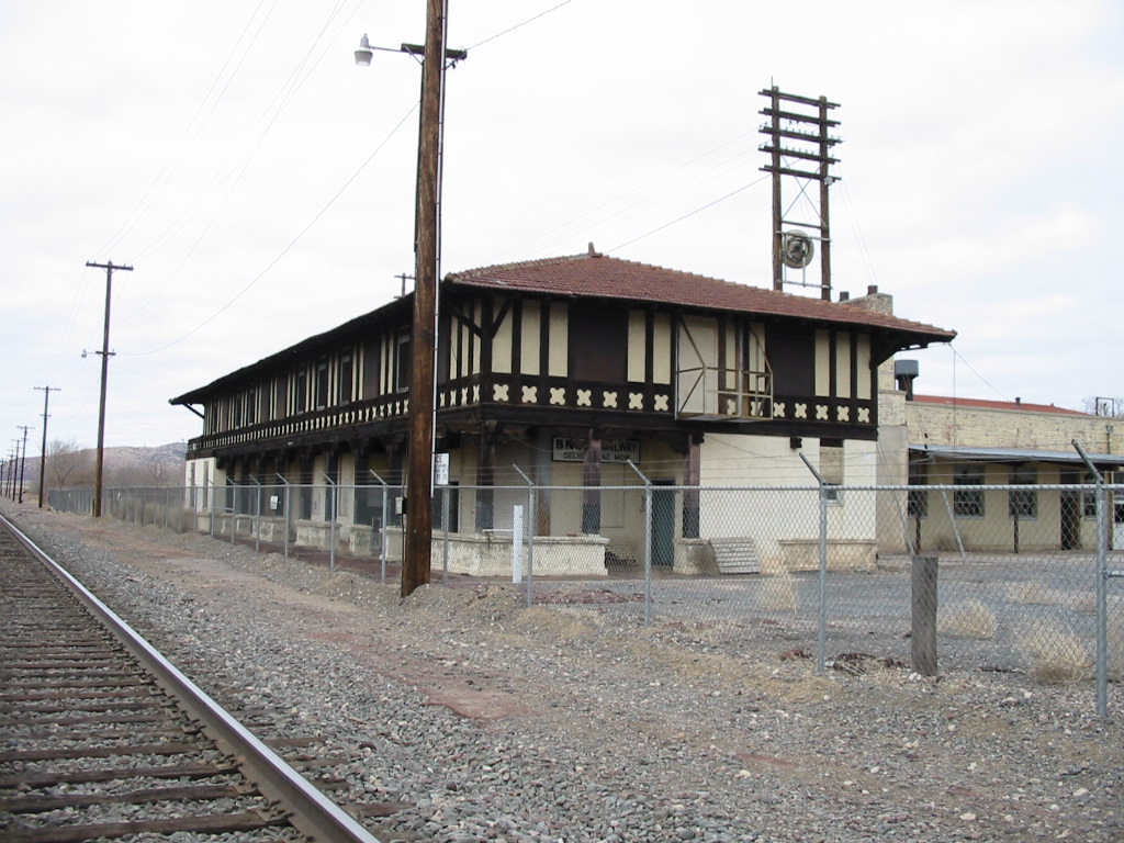 WikiCommons photograph of the Seligman Harvey House