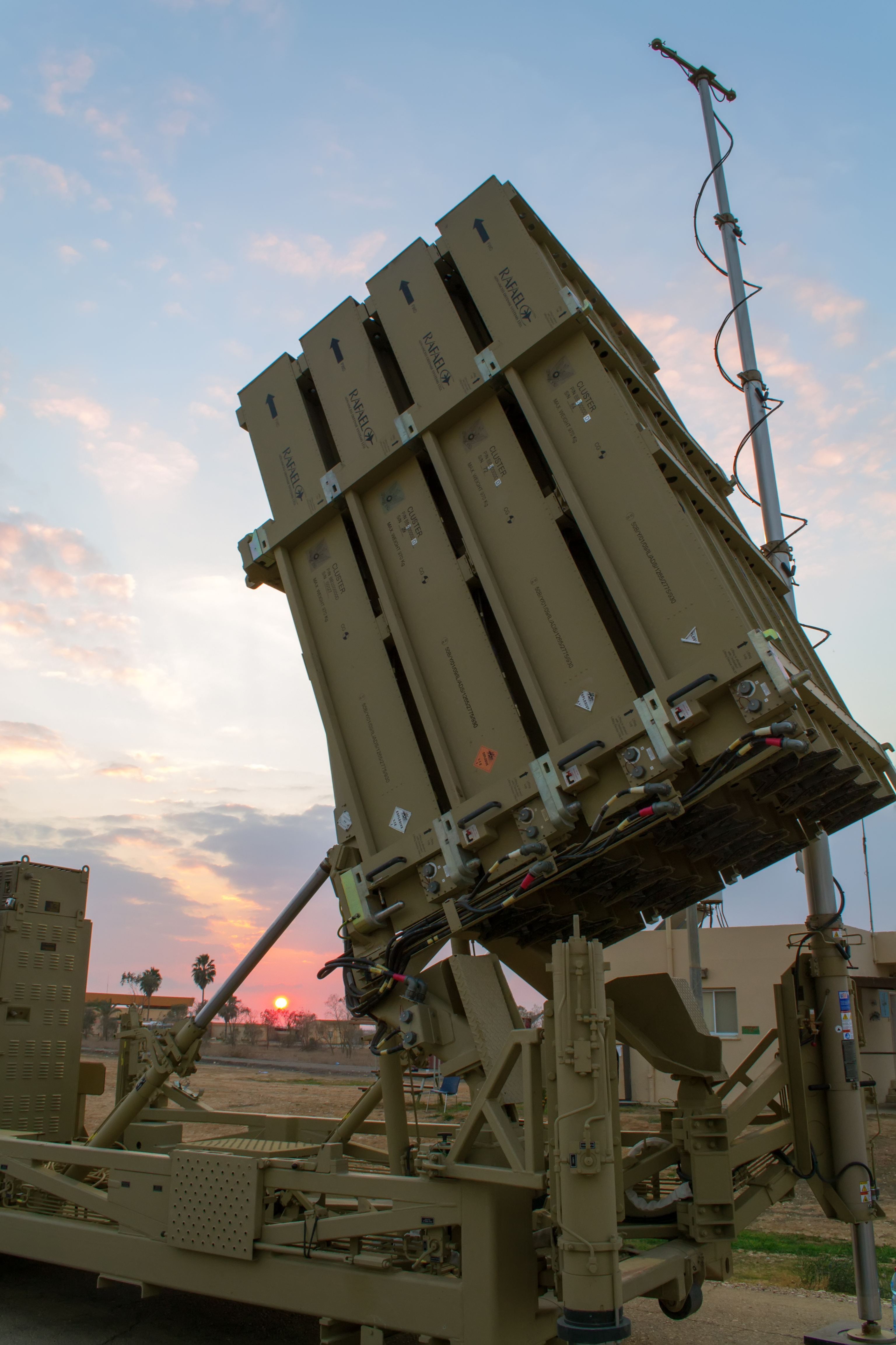 Железный купол. Iron Dome Железный купол. ЗРК Железный купол Израиль. Система ПВО Израиля Железный купол. Система купол Израиль.