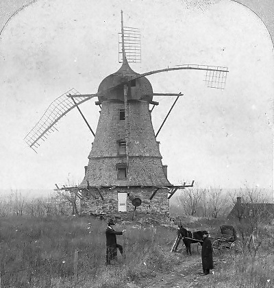 File:Windmill, Lawrence, Kansas.jpg