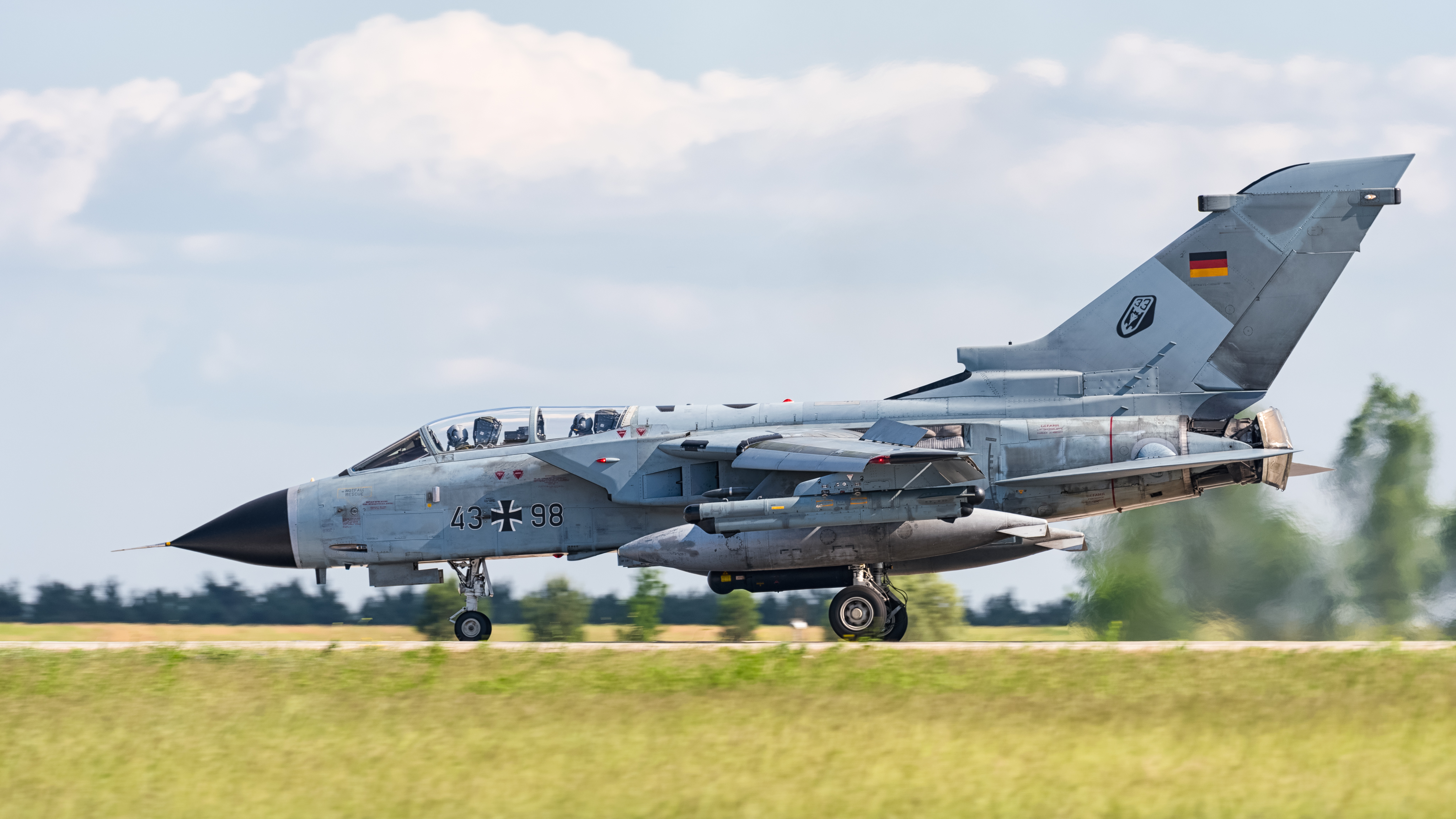 File:43+98 German Air Force Panavia Tornado IDS ILA Berlin 2016 06.jpg - Wikimedia Commons