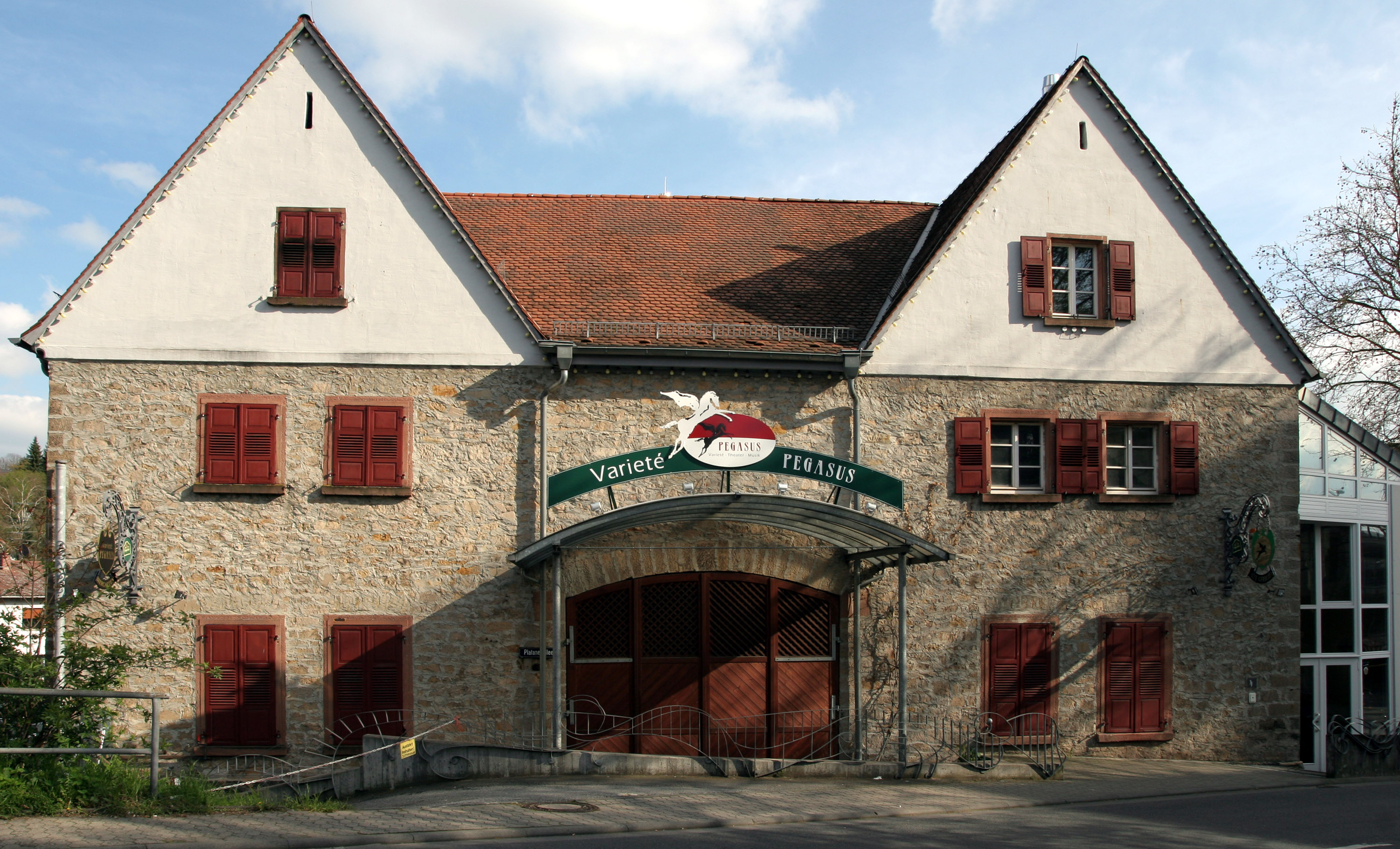 This is a picture of the hessian Kulturdenkmal (cultural monument) with the ID