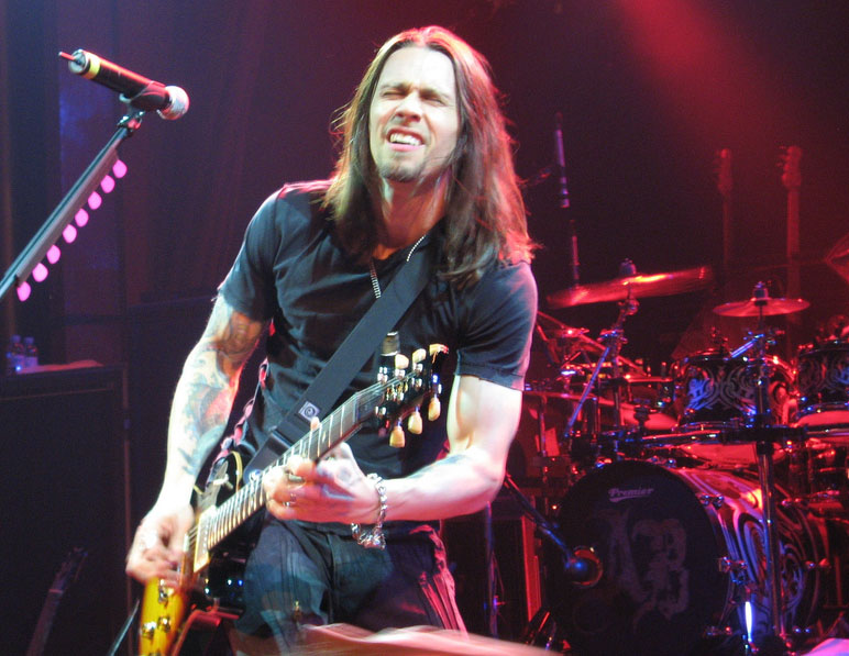 File:Alter Bridge 2008.jpg