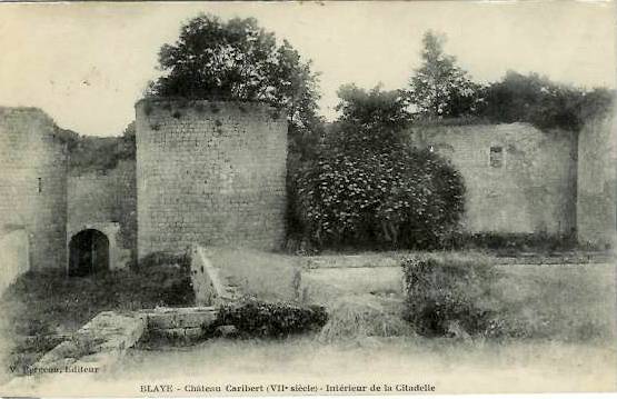 File:Blaye - Citadelle - château de Caribert 4.jpg