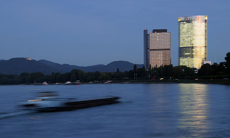 File:Bonn Siebengebirge.jpg