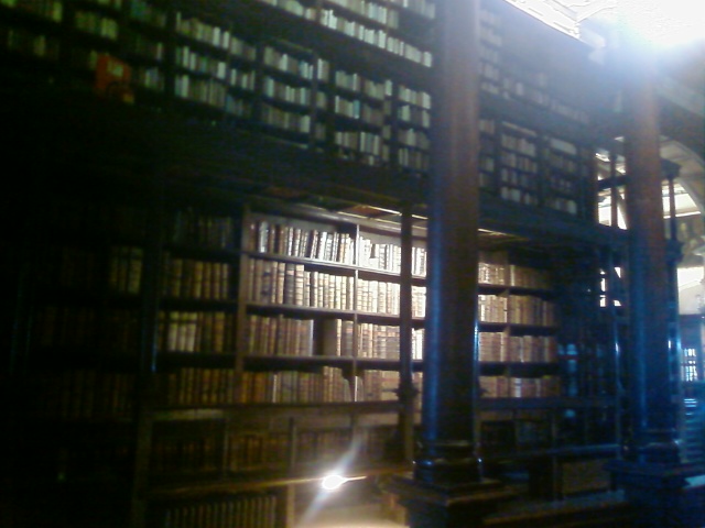 File:Books in the Bodleian.jpg