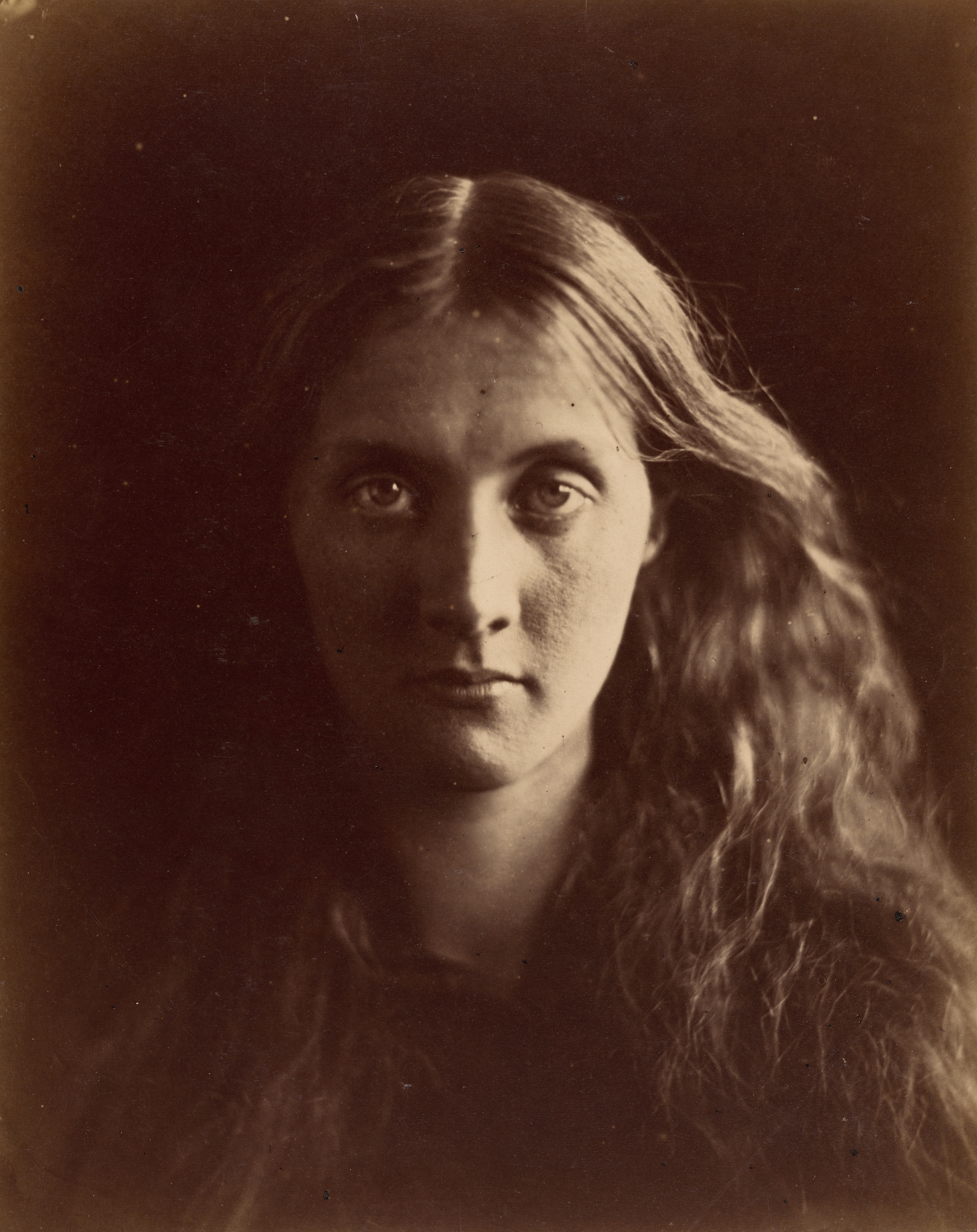 Sobrinha de Julia Cameron e uma das mais retratadas por ela, Julia Jackson viria a ser mãe de Virginia Woolf.