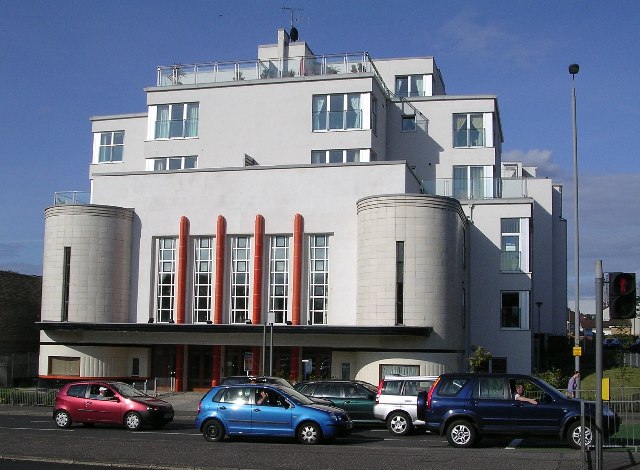 File:Converted Art Deco Cinema - geograph.org.uk - 48061.jpg