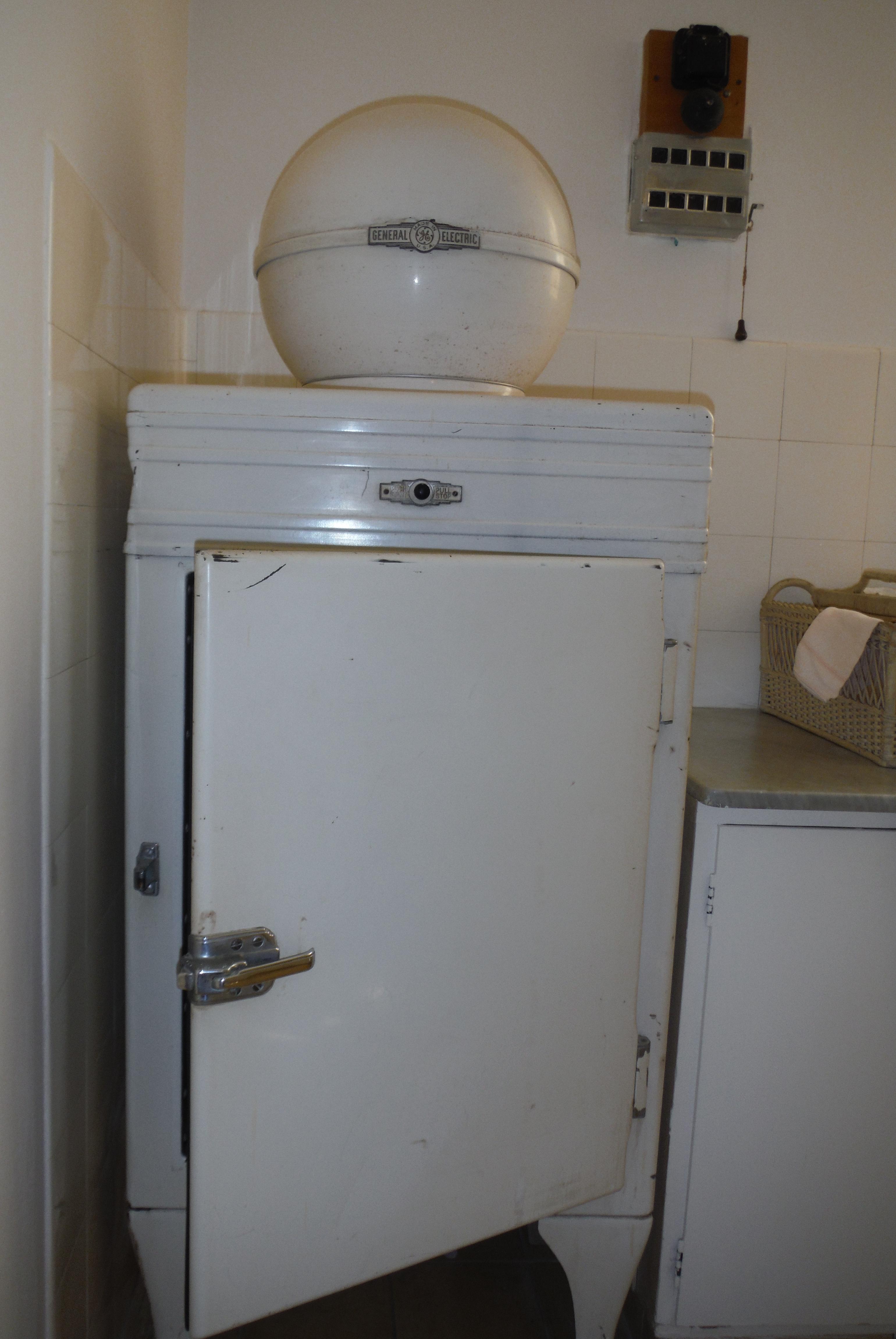 Refrigerator Death Wikipedia