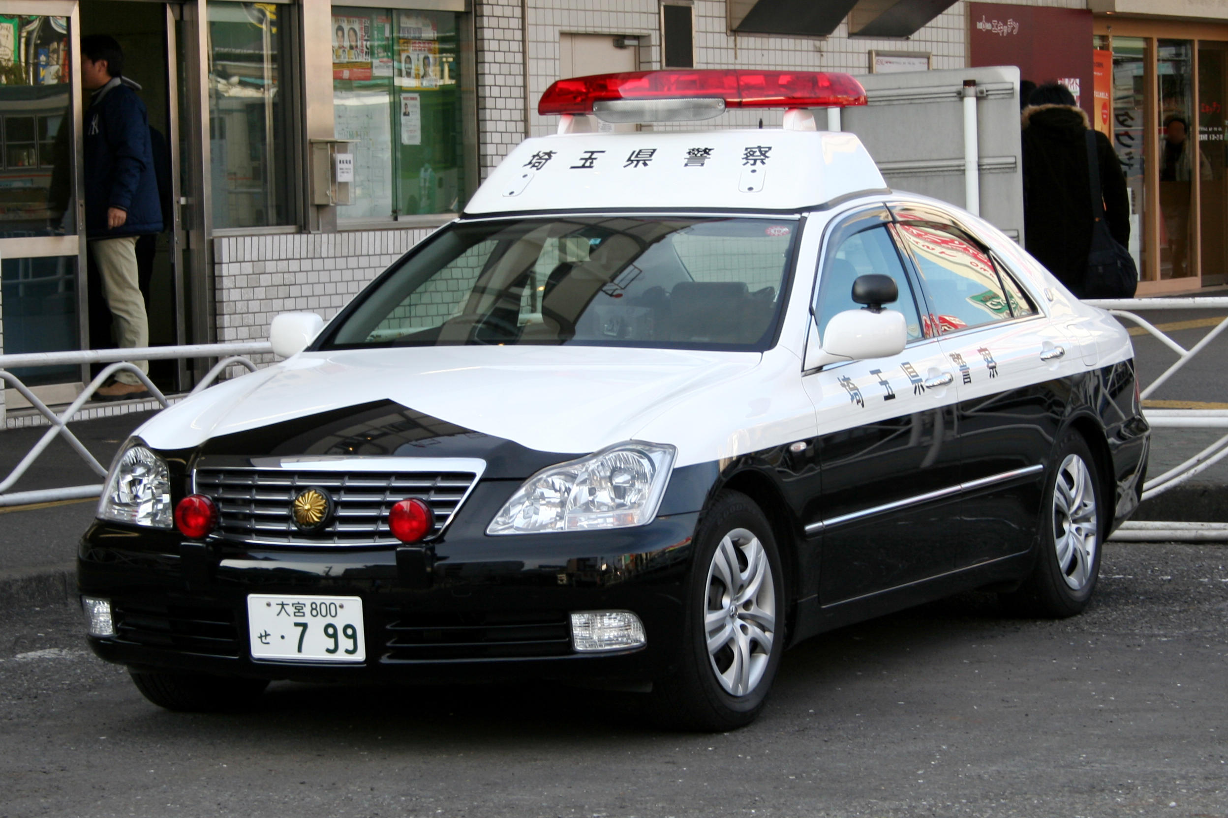 japanese police car toyota