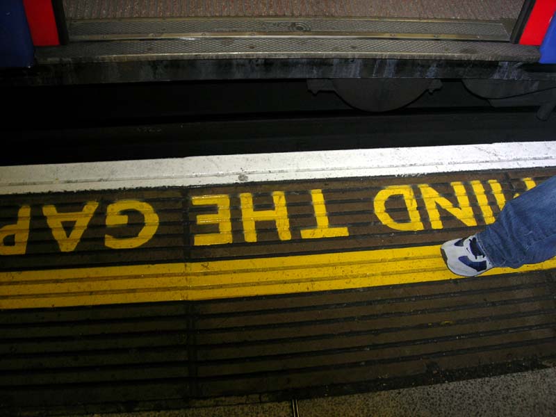 File:Mind the gap.jpg