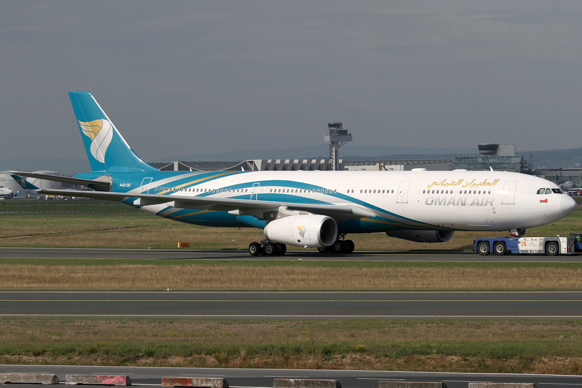 Регистрация на рейс oman. Airbus a330-343 Oman Air. Airbus a330-300 Oman Air. Airbus a330 Oman Air. Airbus a319 Neo Oman Air.