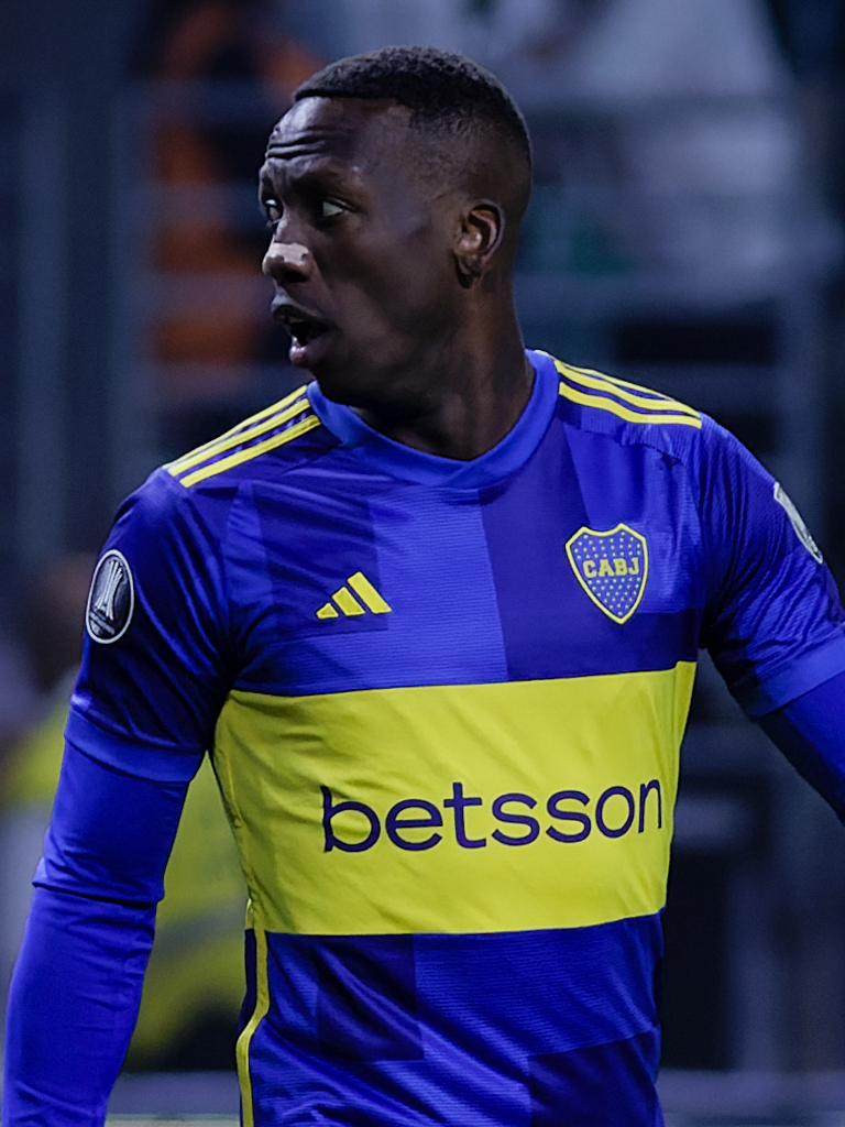 Futbolista lateral derecho de boca juniors en 2019