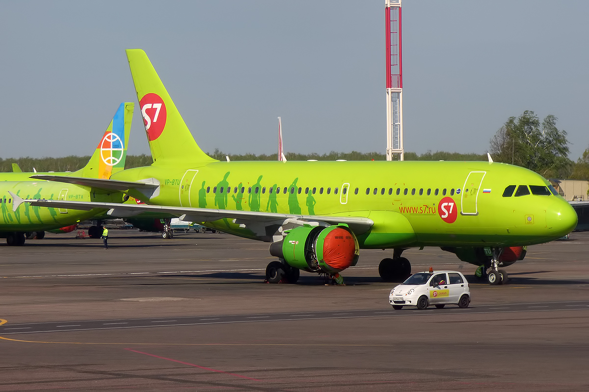 A319 s7. S7 Airlines VP-BDH. S7 Airlines Старая авиакомпания. Старые авиакомпании.