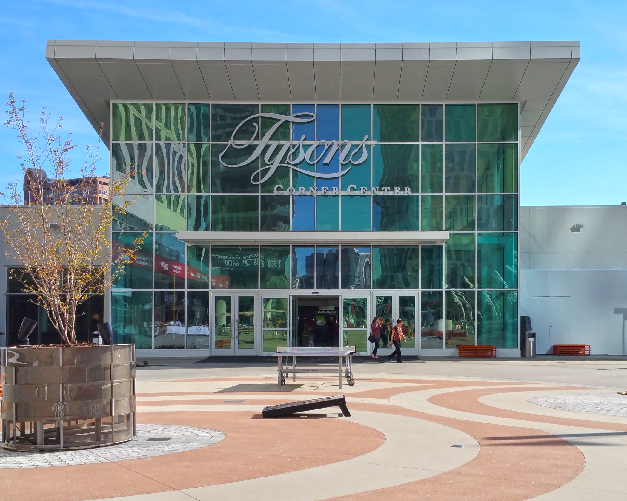 Louis Vuitton McLean Tysons Galleria store, United States