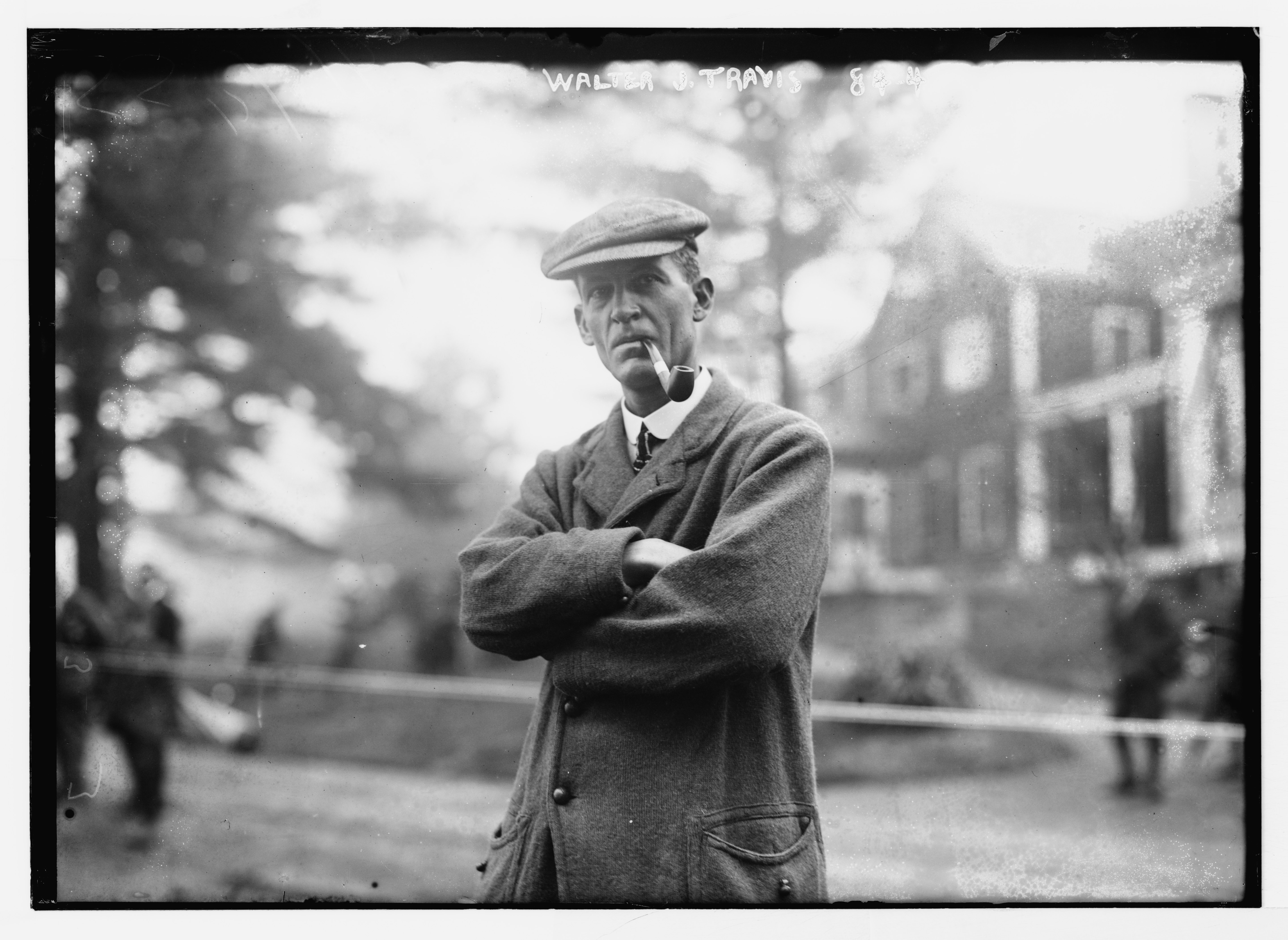 Walter J. Travis, smoking pipe LCCN2014680465