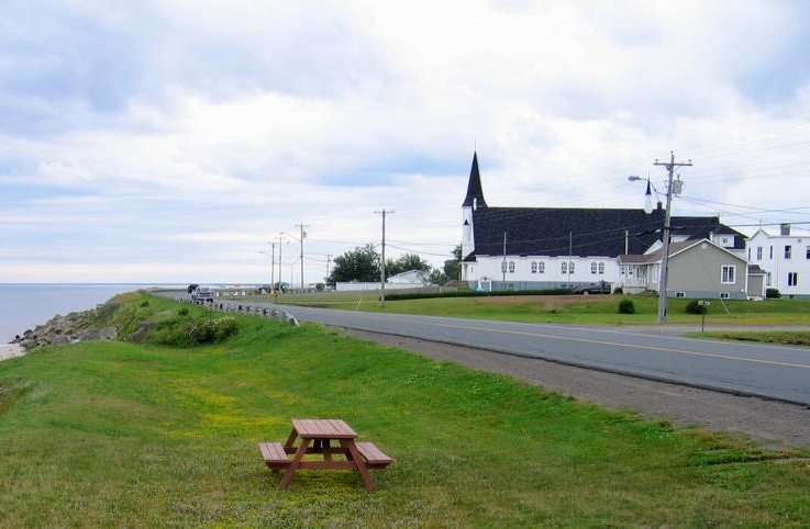 File:Église Pointe-Sapin-detail.jpg