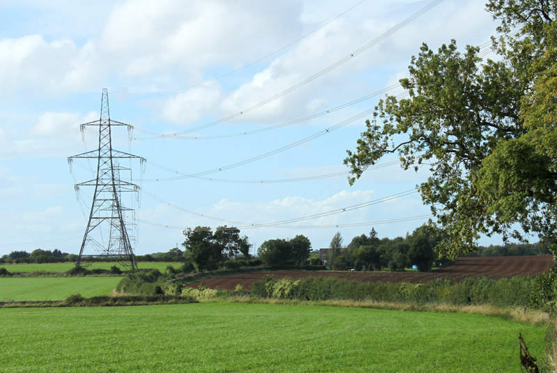 File:2010 , Pylons and Summer Lane - geograph.org.uk - 2063925.jpg