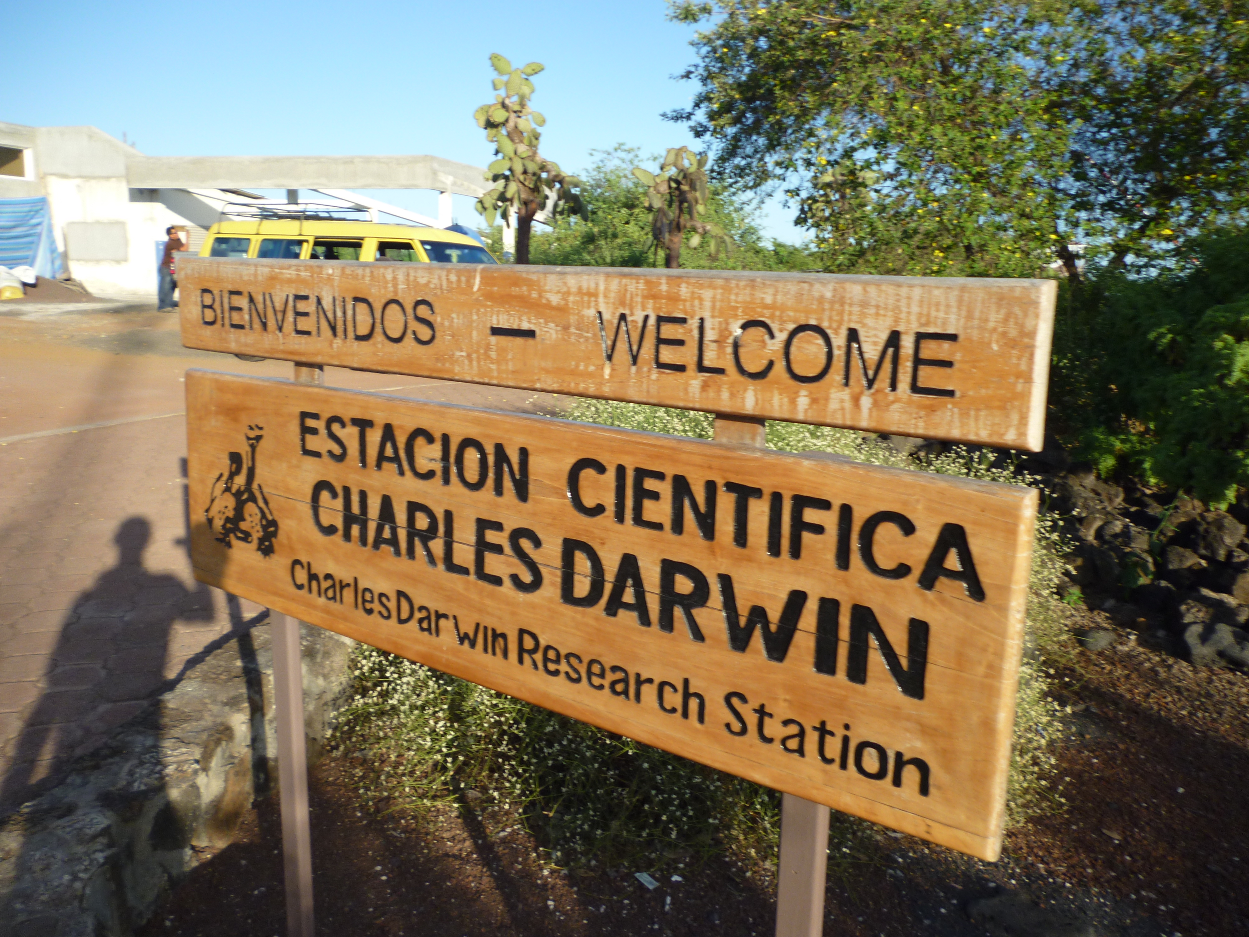 Fundación Charles Darwin - Estación meteorológica parte de la