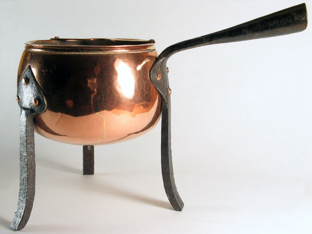 File:Ancient iron pot.JPG - Wikimedia Commons