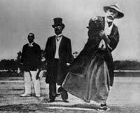 Ceremonial First Pitch 1915.jpg