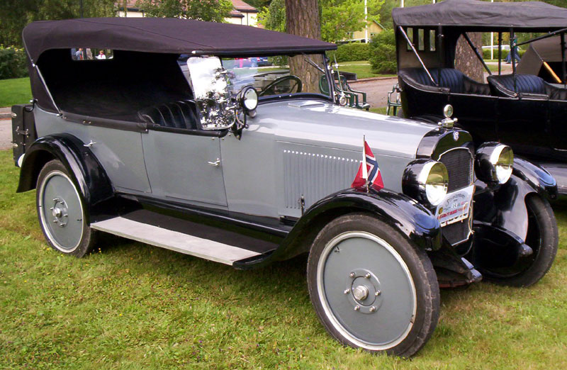 File:Chalmers Touring 1922 2.jpg