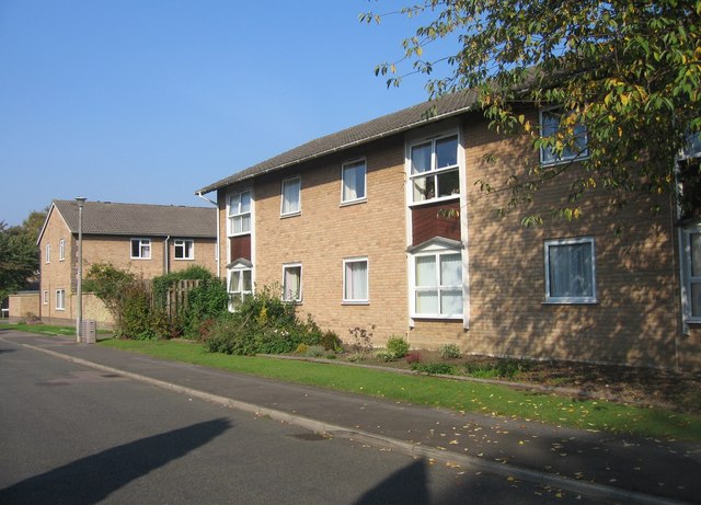 File:Chaston Road - blocks of flats - geograph.org.uk - 1067409.jpg