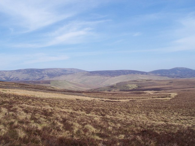 File:Descending Bloodybush Edge towards Ainsey Burn - geograph.org.uk - 880545.jpg