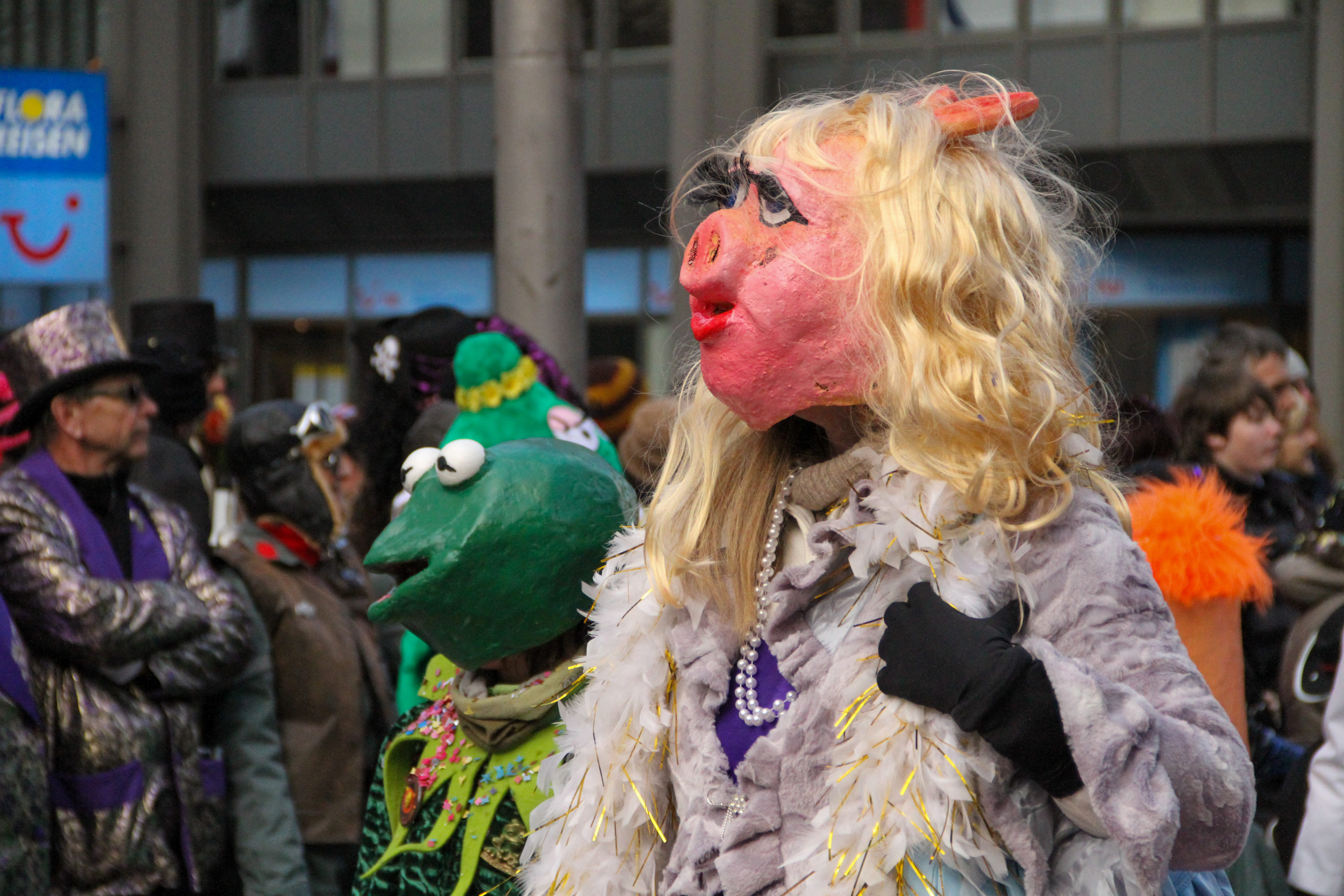 Fastnacht. Фастнахт маски. Фастнахт в Германии фокусники. Фастнахт фестиваль платформы.