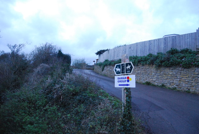 File:Footpath in Bothenhampton - geograph.org.uk - 2859054.jpg