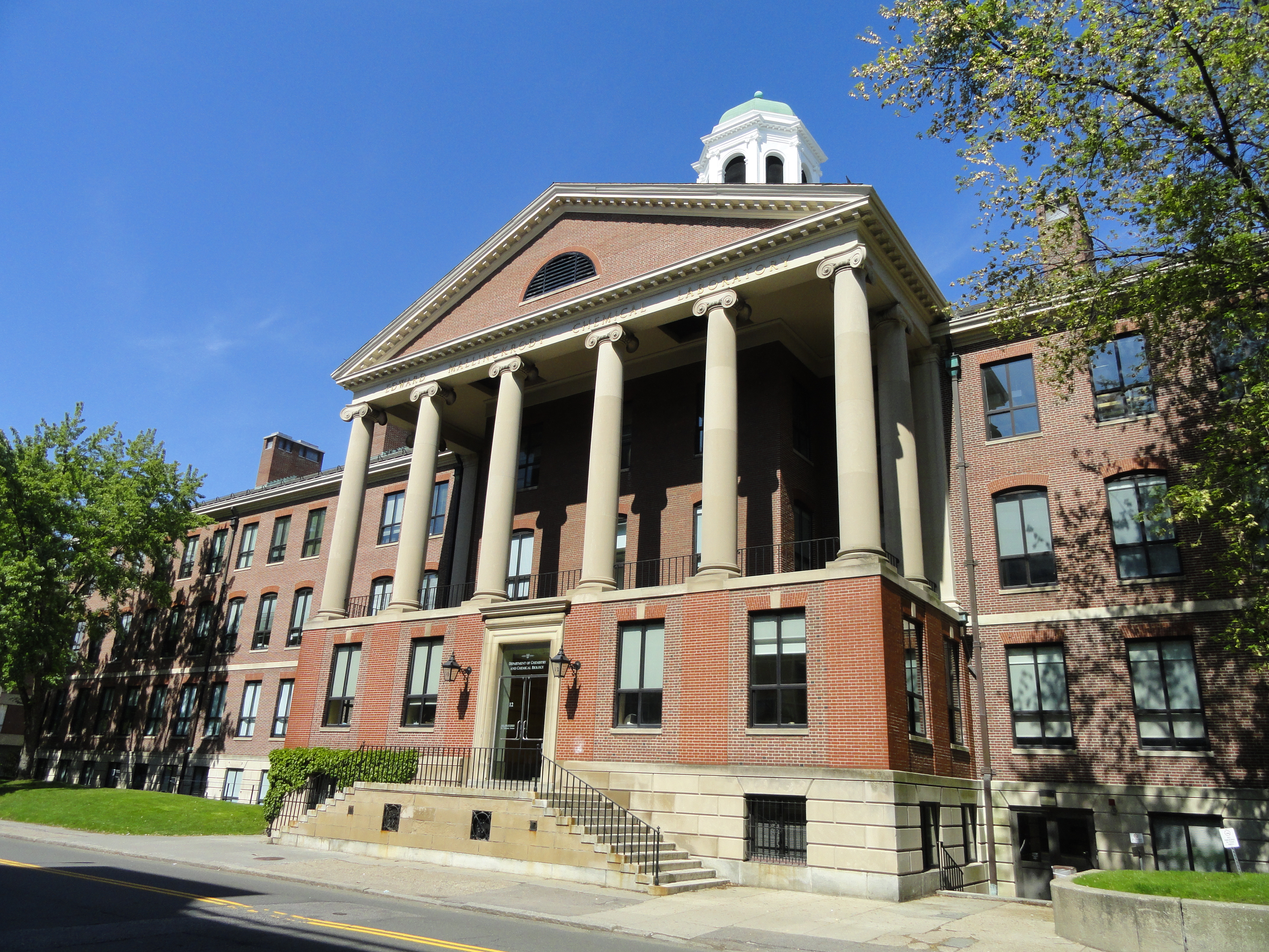 Harvard university. Гарвардский университет (Harvard University), США. Бостон Гарвардский университет. Массачусетс Гарвардский университет. Harvard University Кембридж, штат Массачусетс, США.