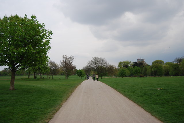 File:Path through Regent's Park - geograph.org.uk - 2609504.jpg