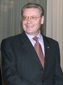 File:Petru Lucinschi 2000.jpg