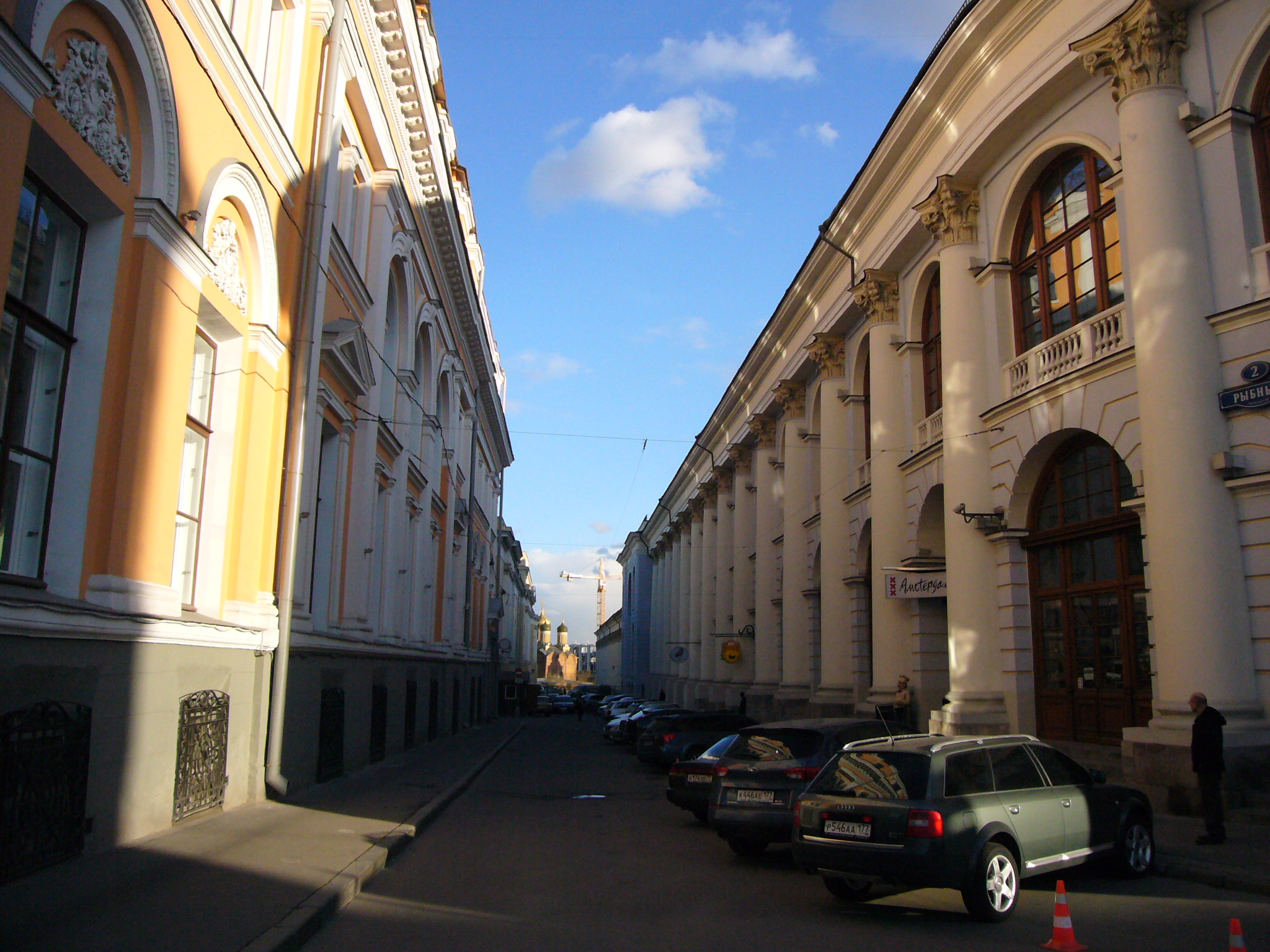 Г москва пер. Рыбный переулок Москва. Варварка Ильинка Никольская улицы. Гостиный двор, Москва, рыбный переулок. Рыбный переулок Китай города в Москве.