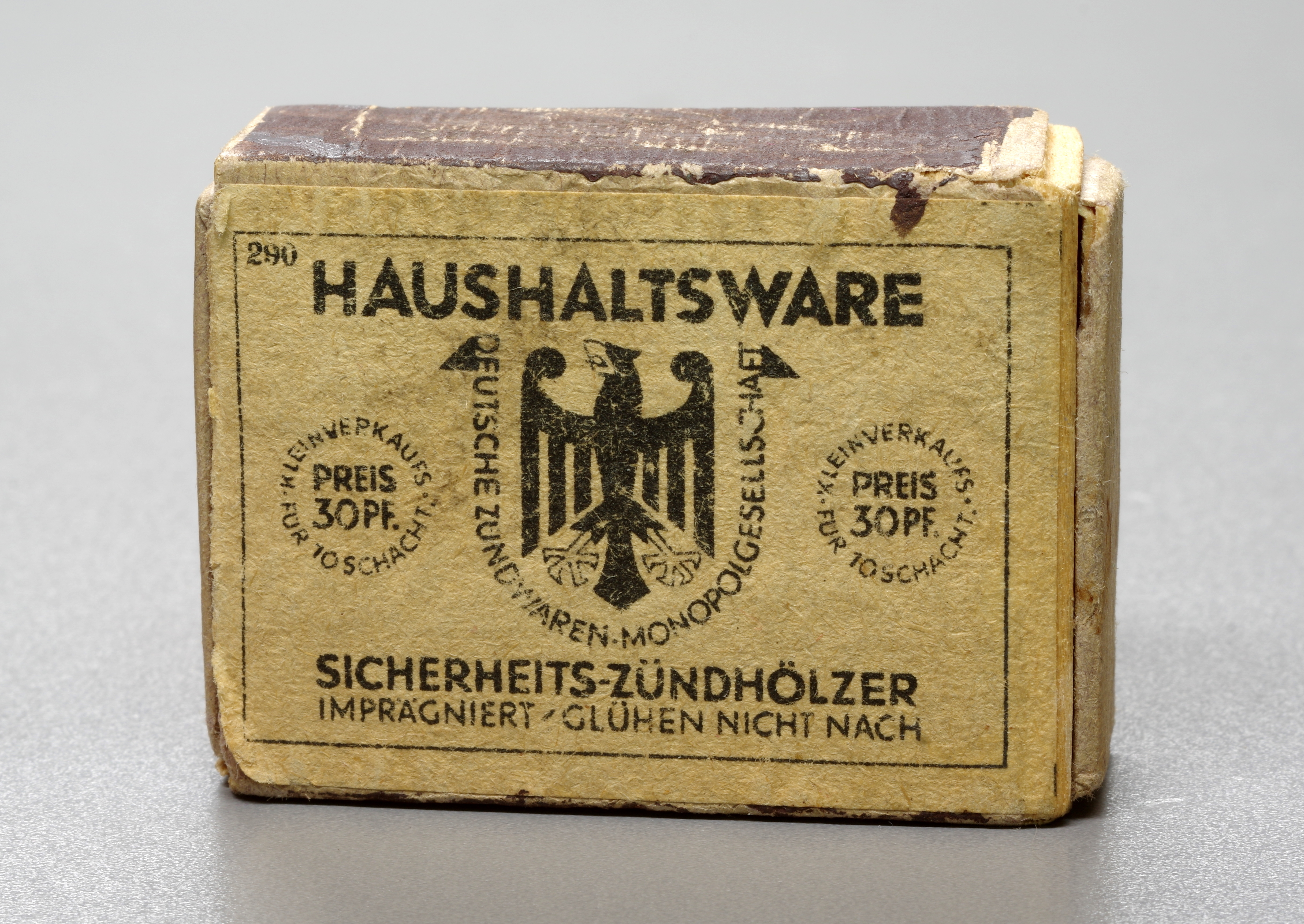 26 32 21. Haushaltsware спички немецкие. Preis.