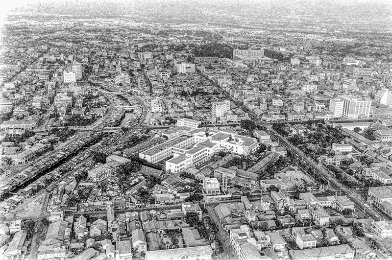 File:Taichung Central District flight.jpg