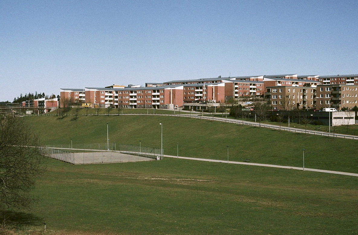 File:Tensta, Stora Tensta, 1991.jpg - Wikimedia Commons