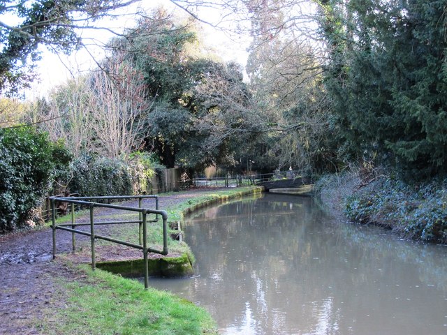 The New River north of Cautherly Lane, SG12 (2) - geograph.org.uk - 4354776