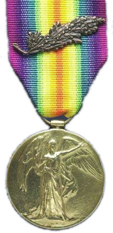 File:Victory Medal 1914-18 with Mention in Despatches (British) Oak Leaf Cluster.jpg