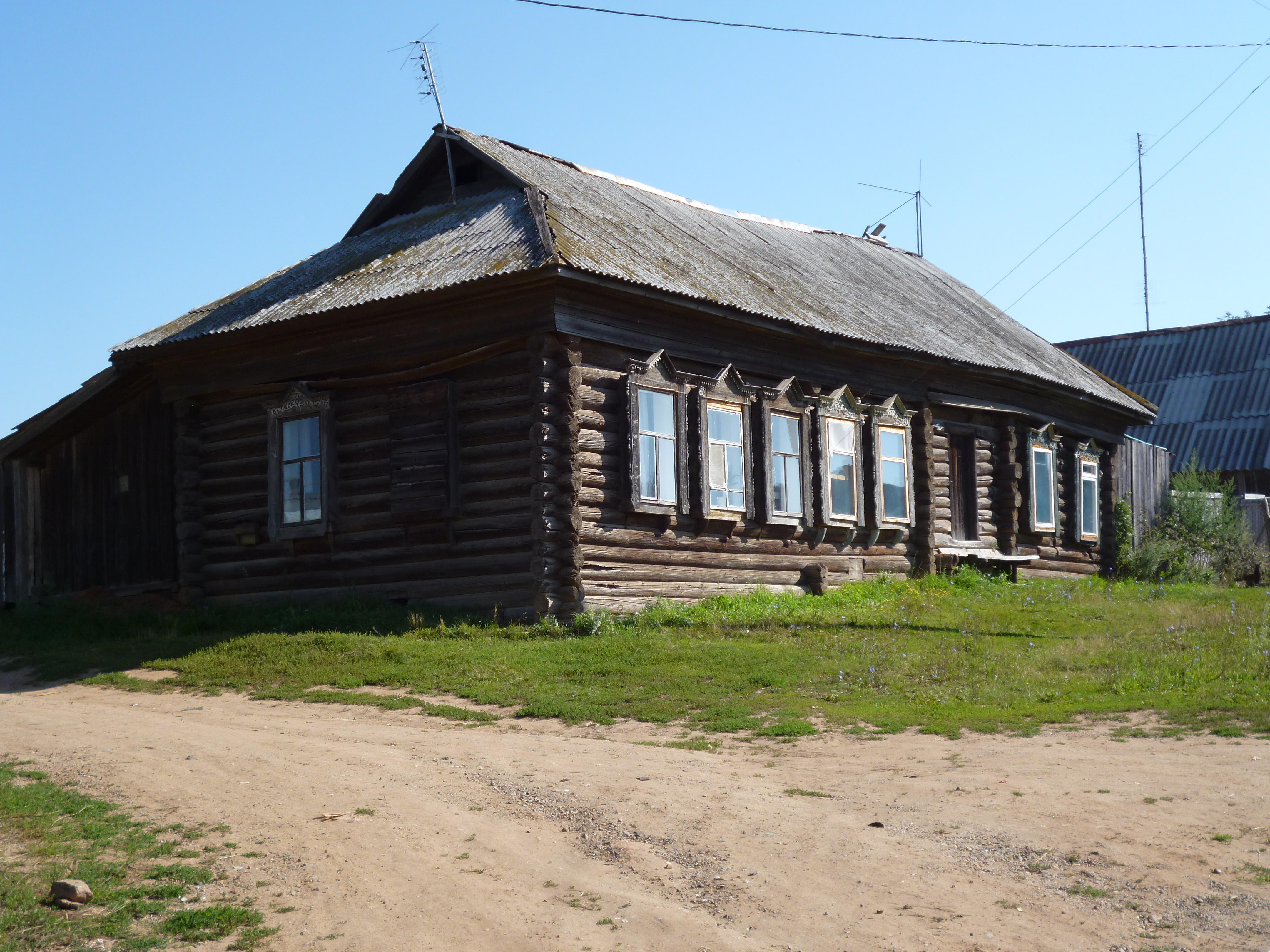 Файл:Старый дом в д. Молчаны.jpg — Википедия