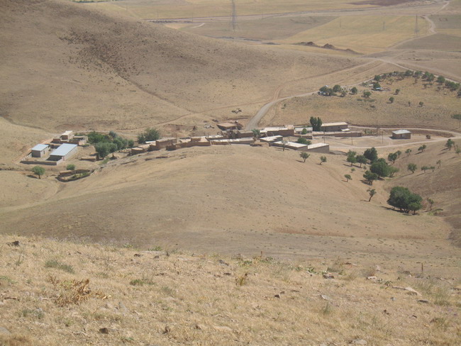 File:دۆزەغەرە- Saqqez- Kurdistan - Iran.JPG